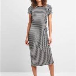Gap B&W striped maxi dress